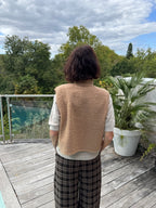 Gilet moumoute Brandebourg camel