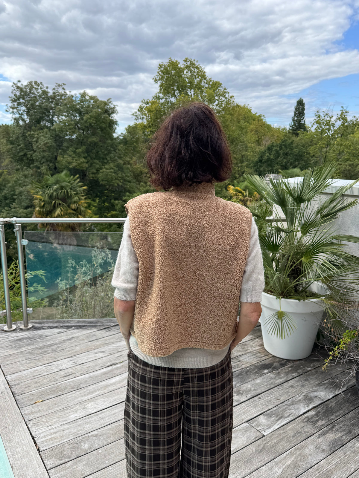 Gilet moumoute Brandebourg camel