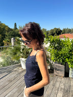 Top dentelle bleu marine