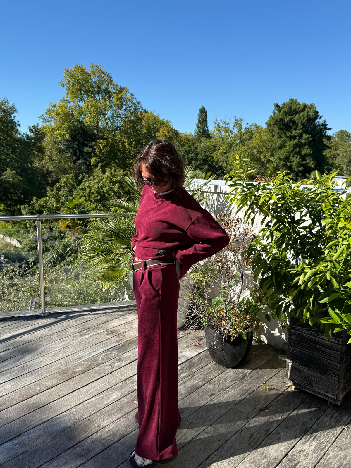 Pantalon sport chic bordeaux