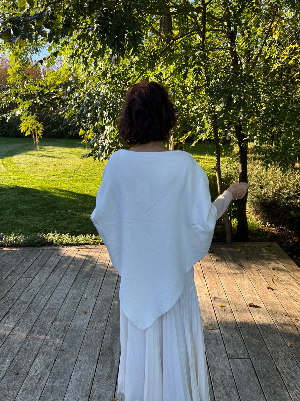 Cape poncho blanche