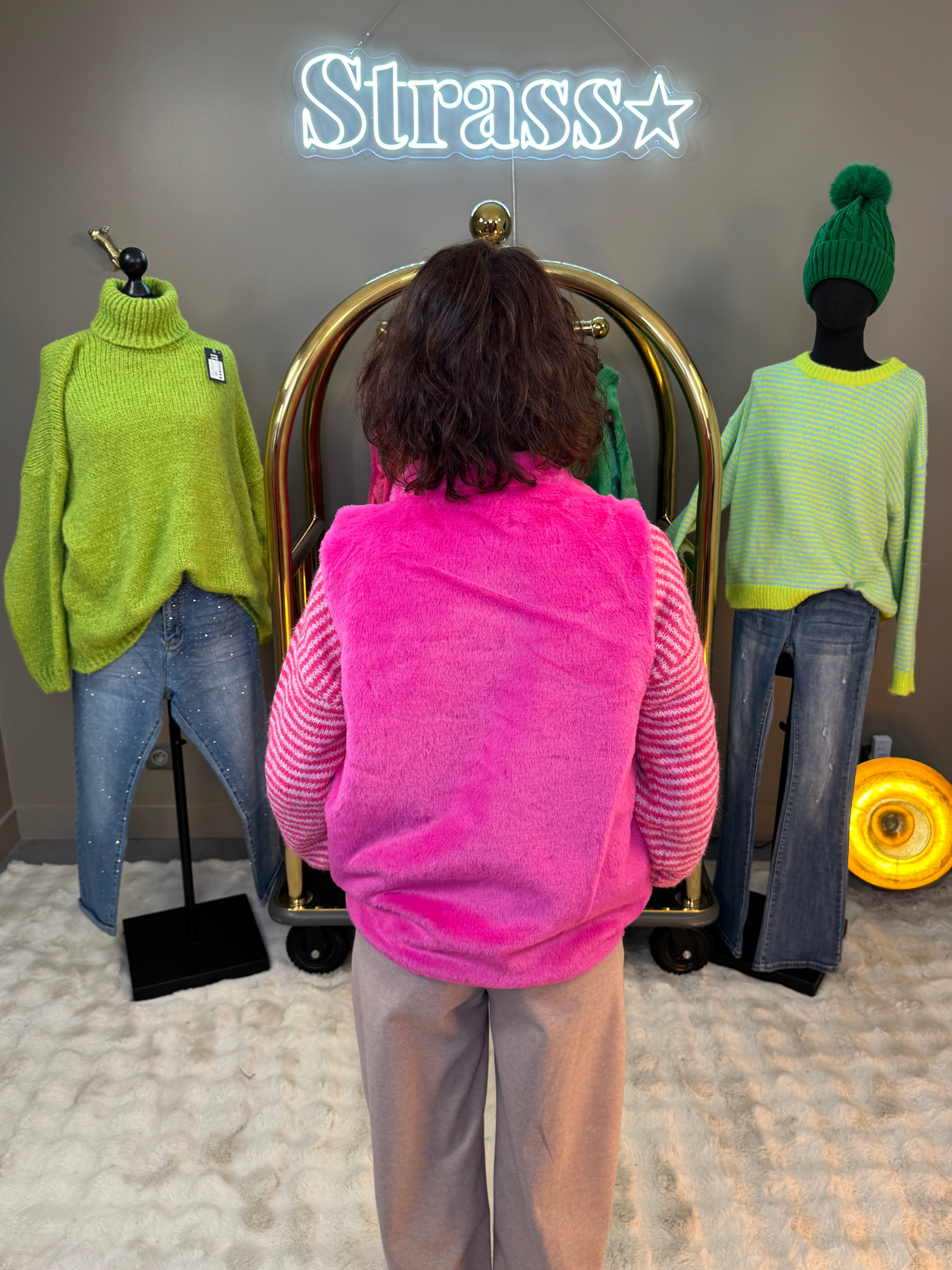 Sans Manche Fourrure Léonard Rose