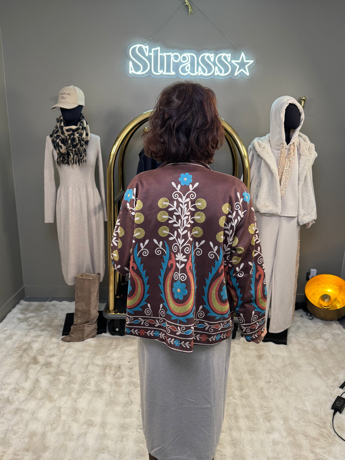 Veste brodée