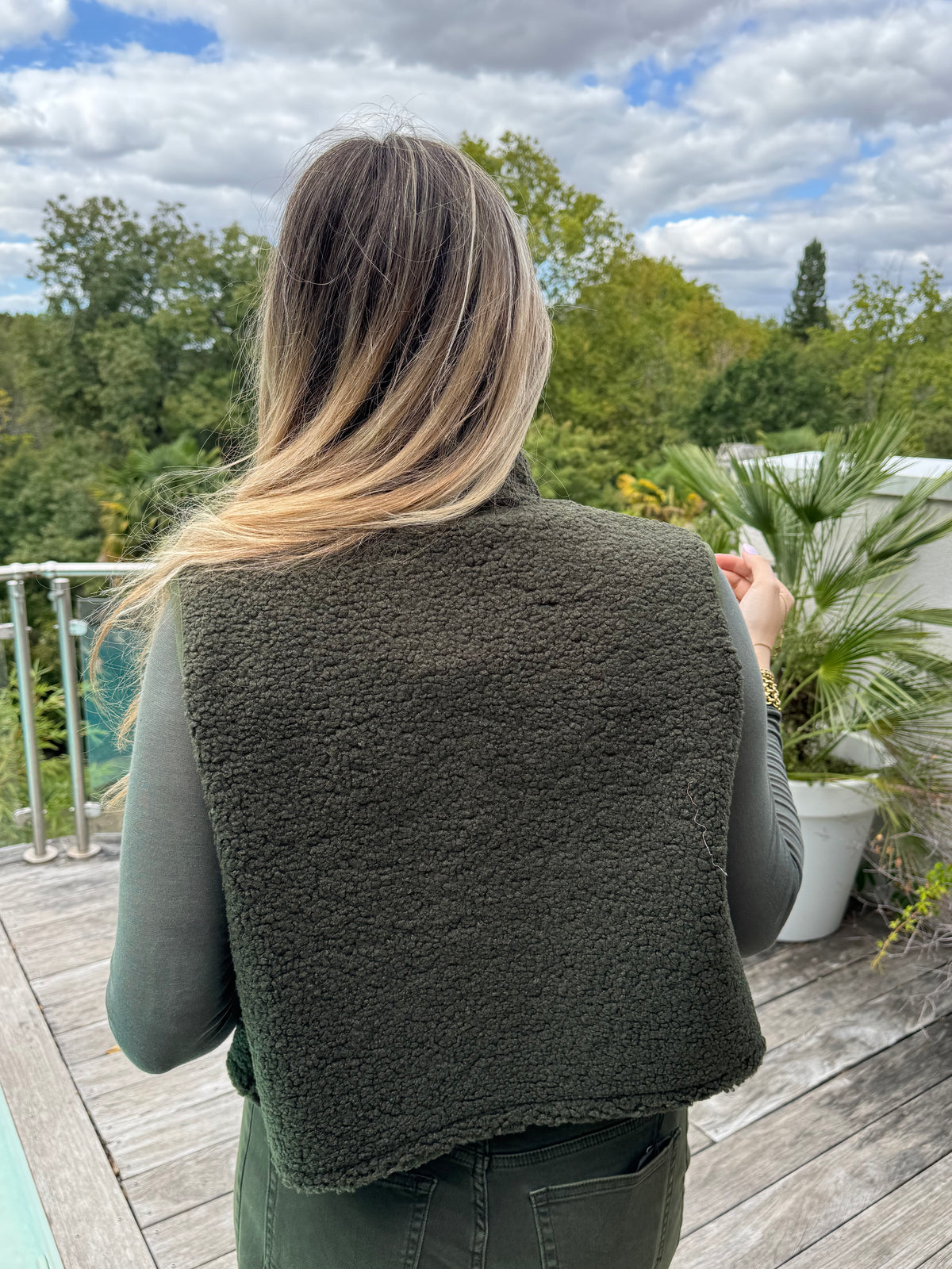 Gilet moumoute Brandebourg kaki