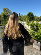 Pull manche dentelle noir