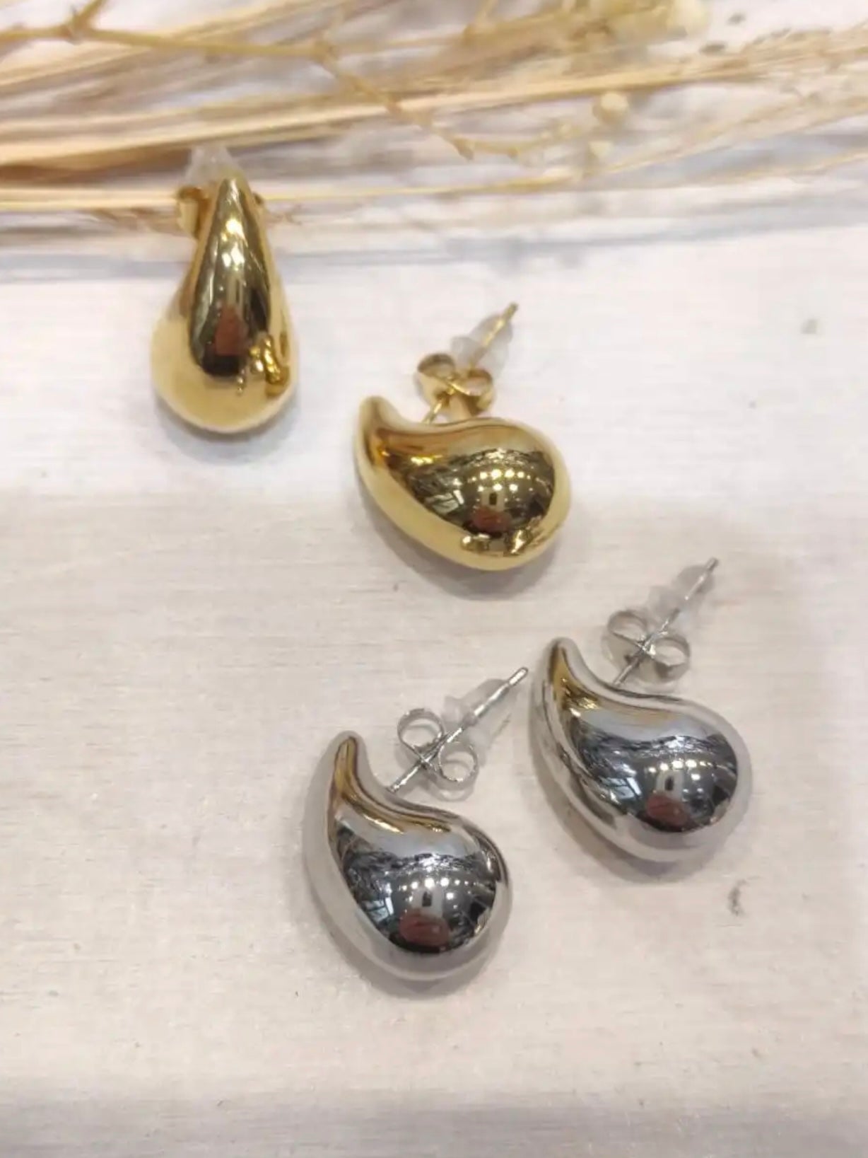 Boucles D’oreilles Gouttes Dorées