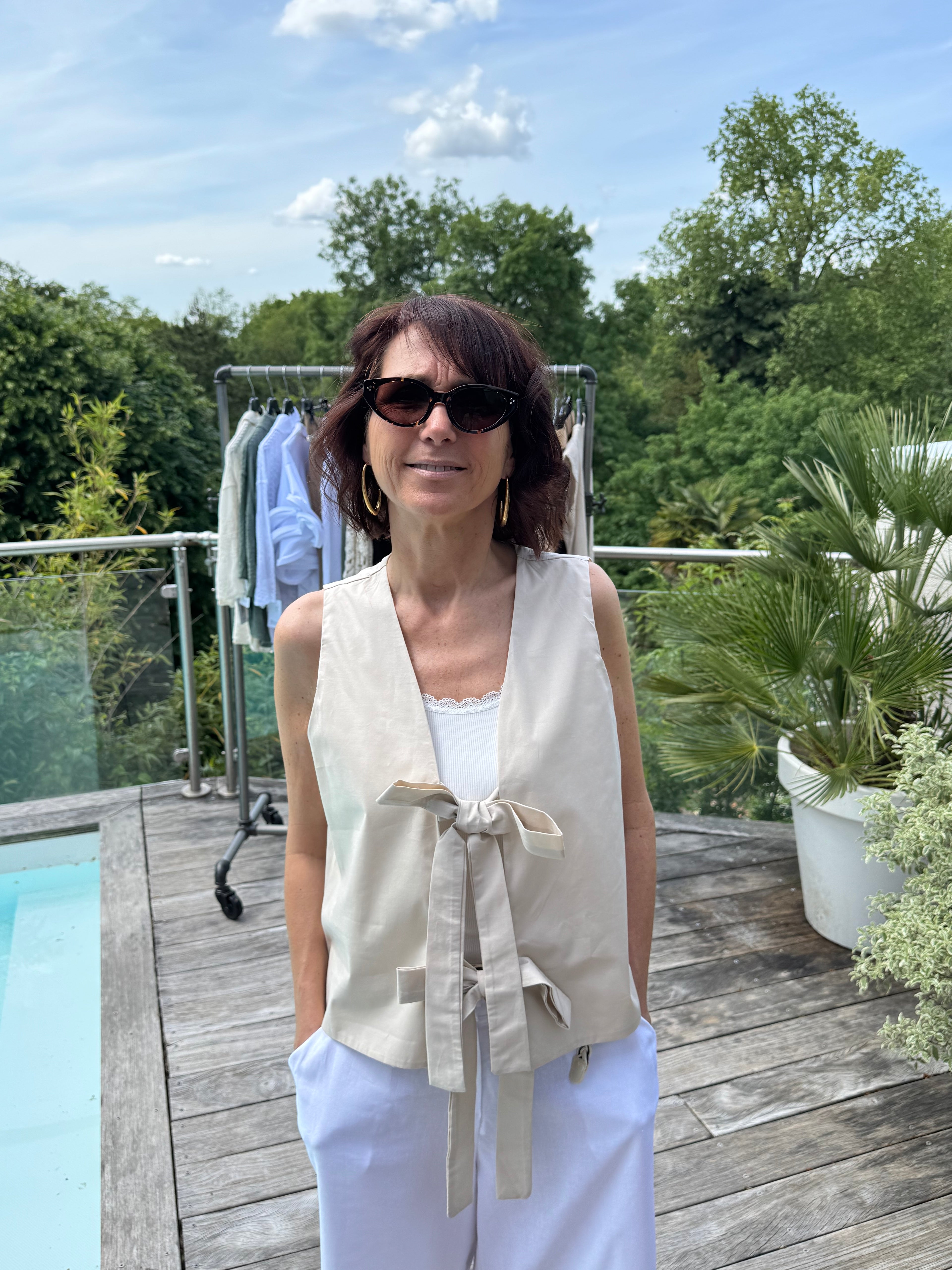Top Petit Gilet Noeud Beige