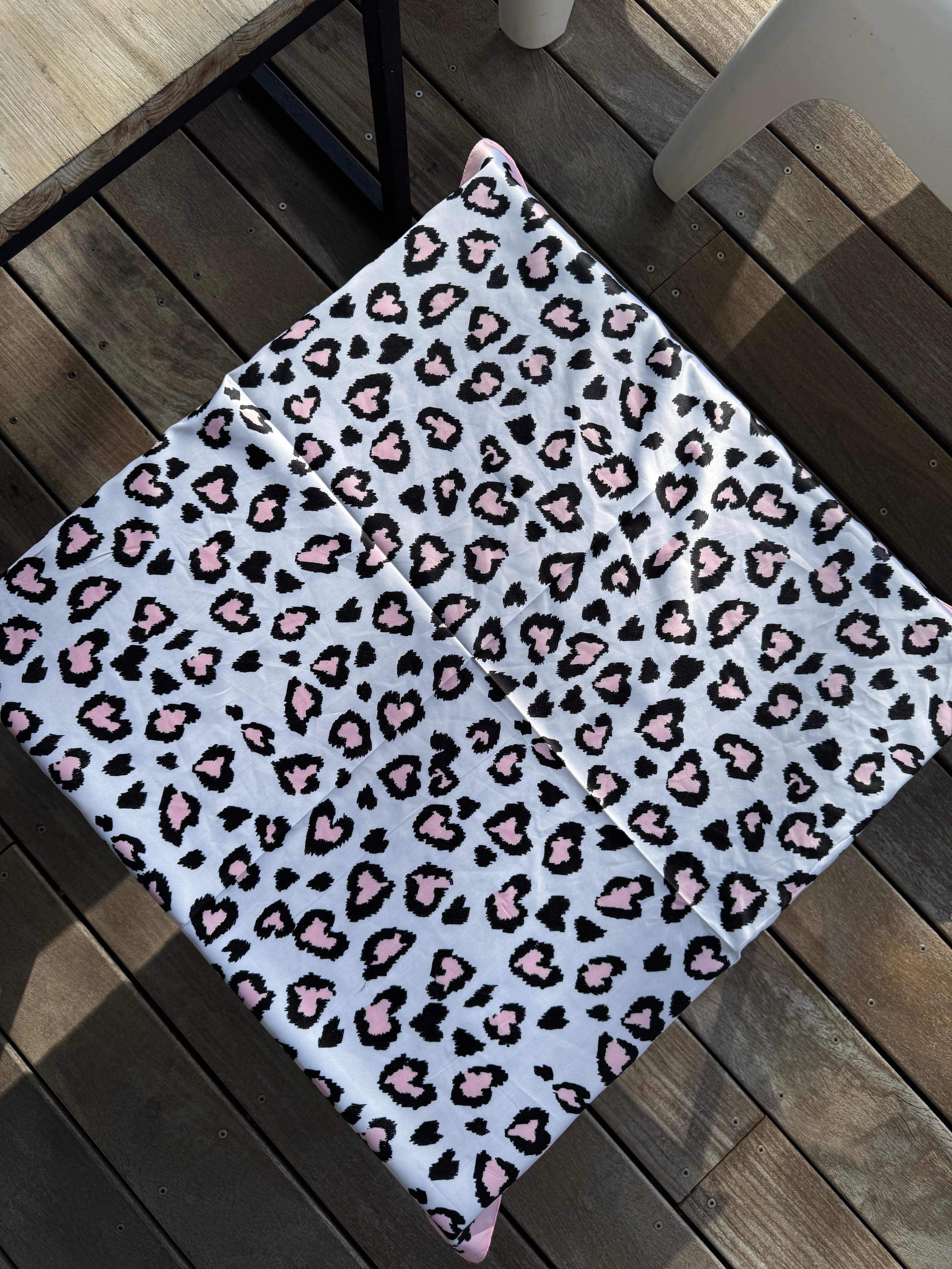 Foulard Leopard Rose Pale
