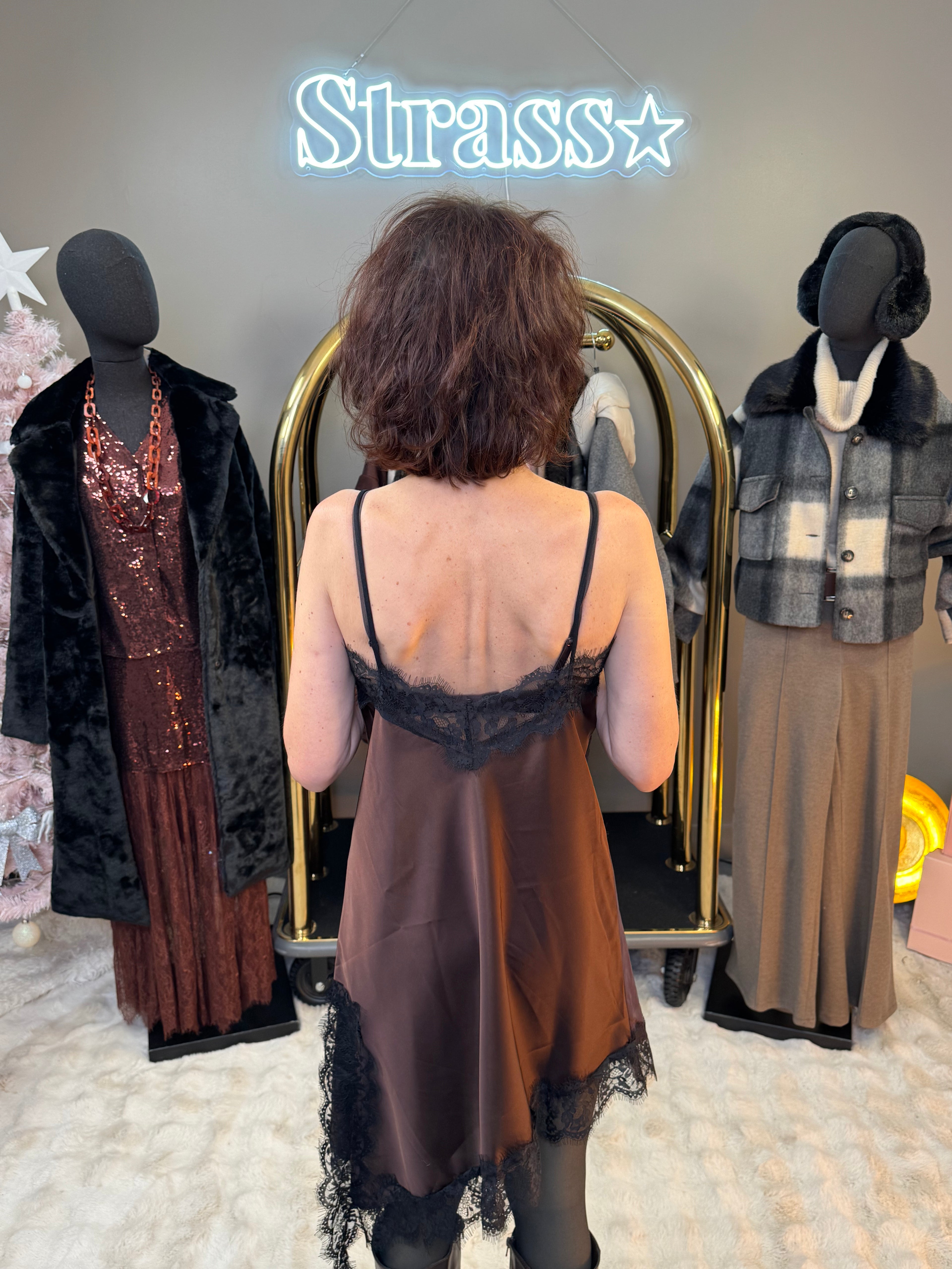 Robe Dentelle Longue Pointe Choco