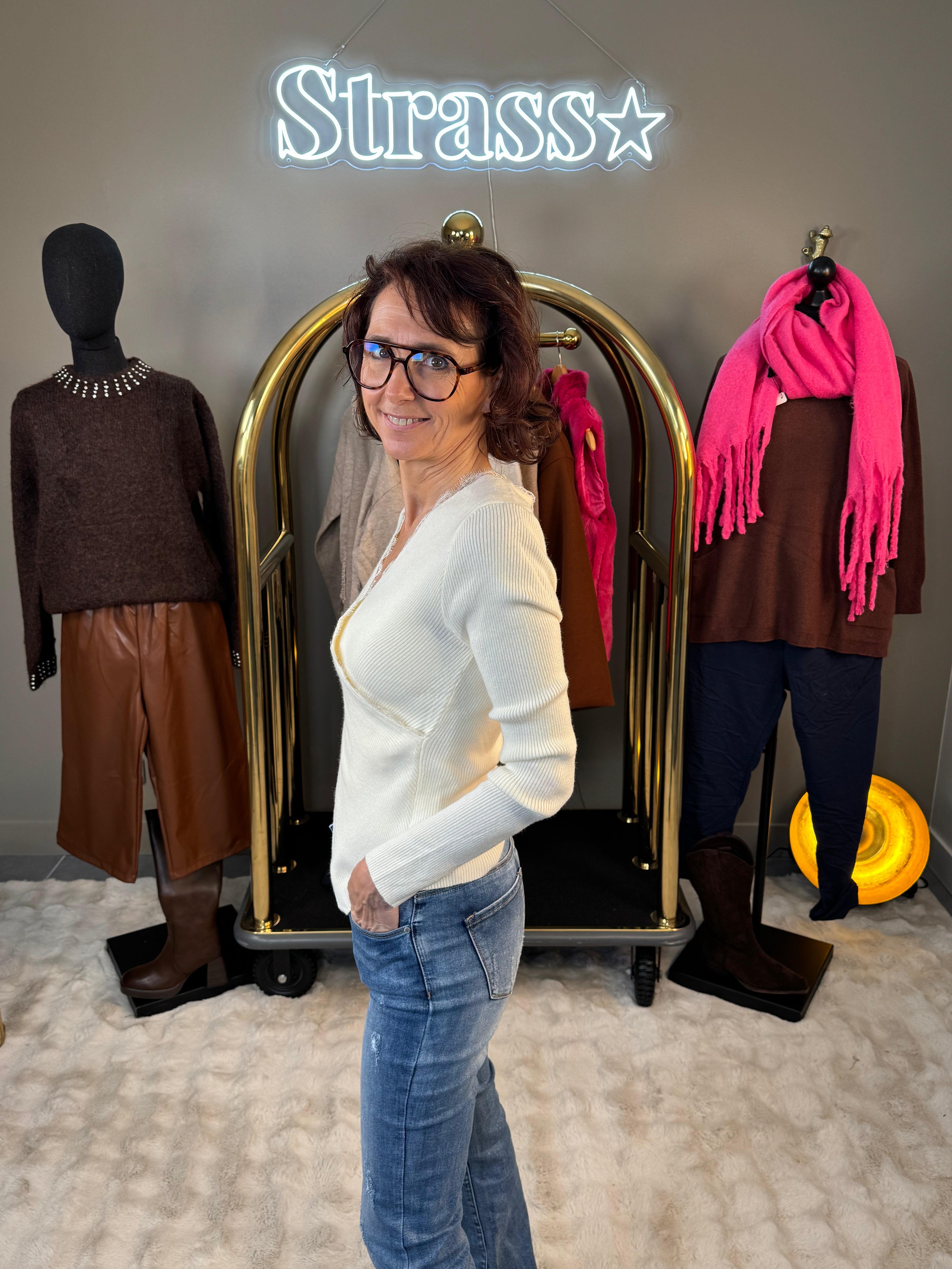 Pull Cache Coeur Chaussette Écru