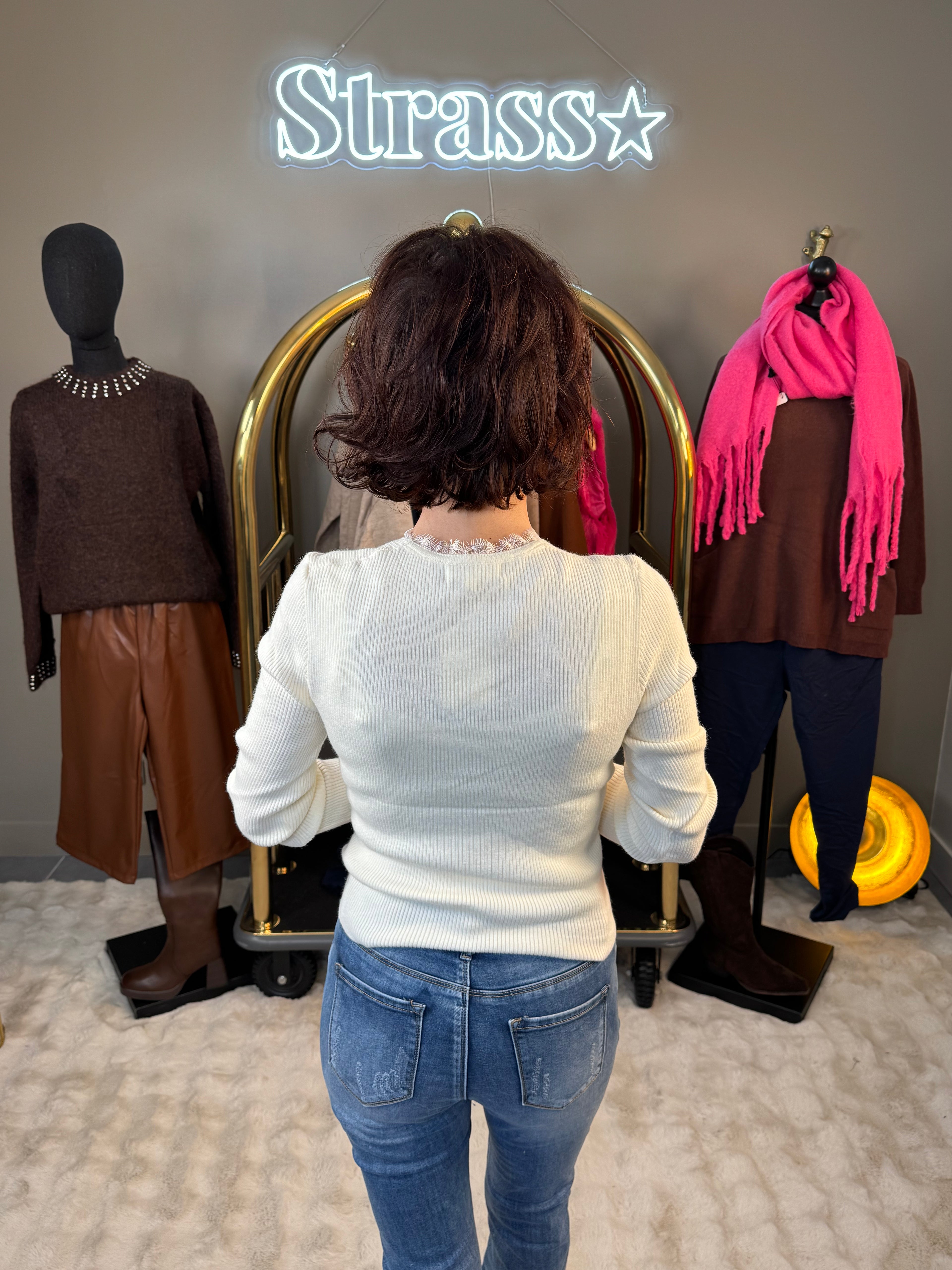 Pull Cache Coeur Chaussette Écru