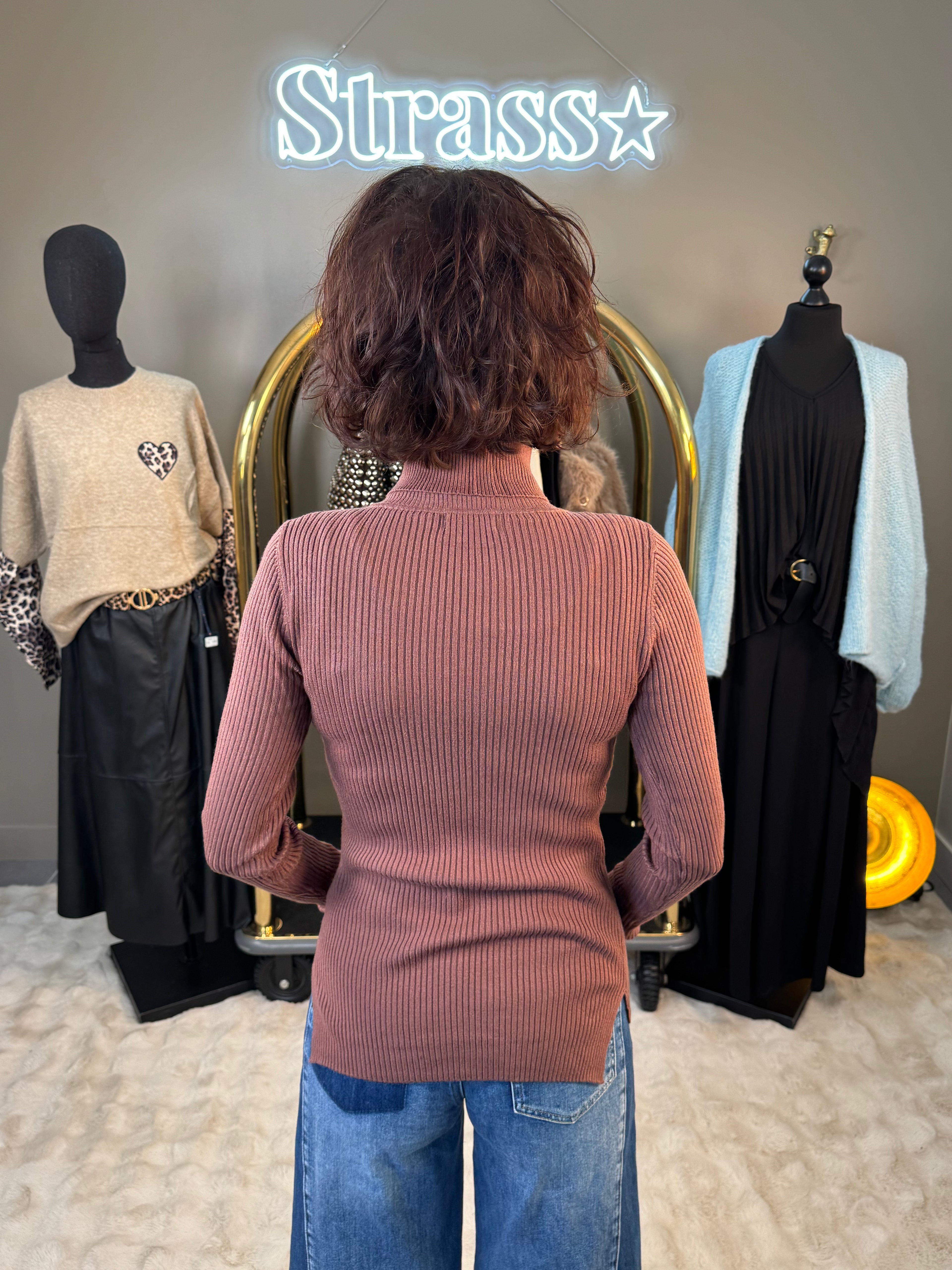 Pull Col Roulé Chaussette Choco