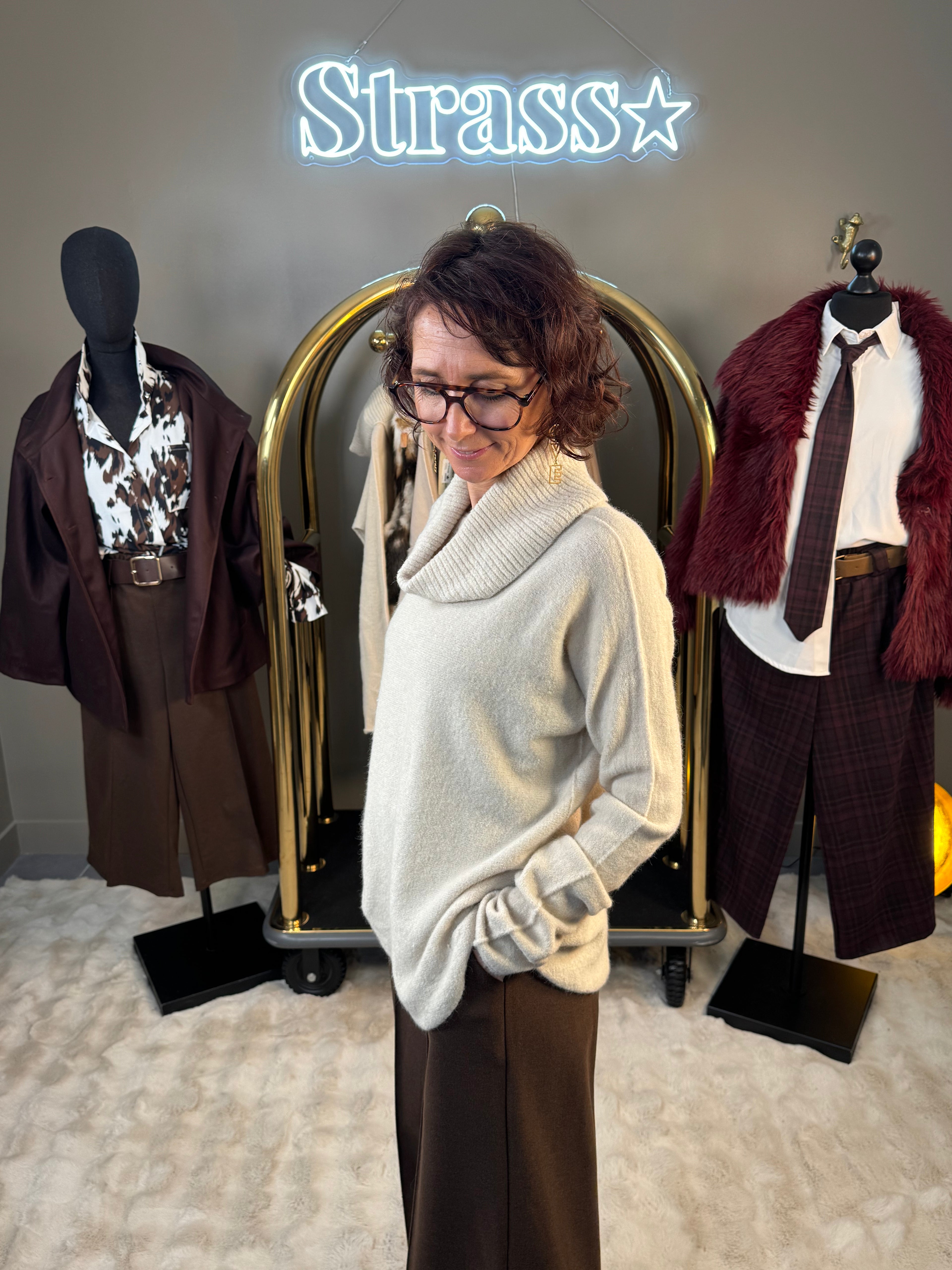 Pull Col Bénitier Beige