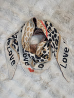 Écharpe Love Is Love Beige